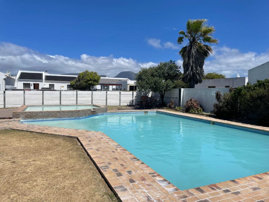 2 Bedroom Property for Sale in Marina Da Gama Western Cape